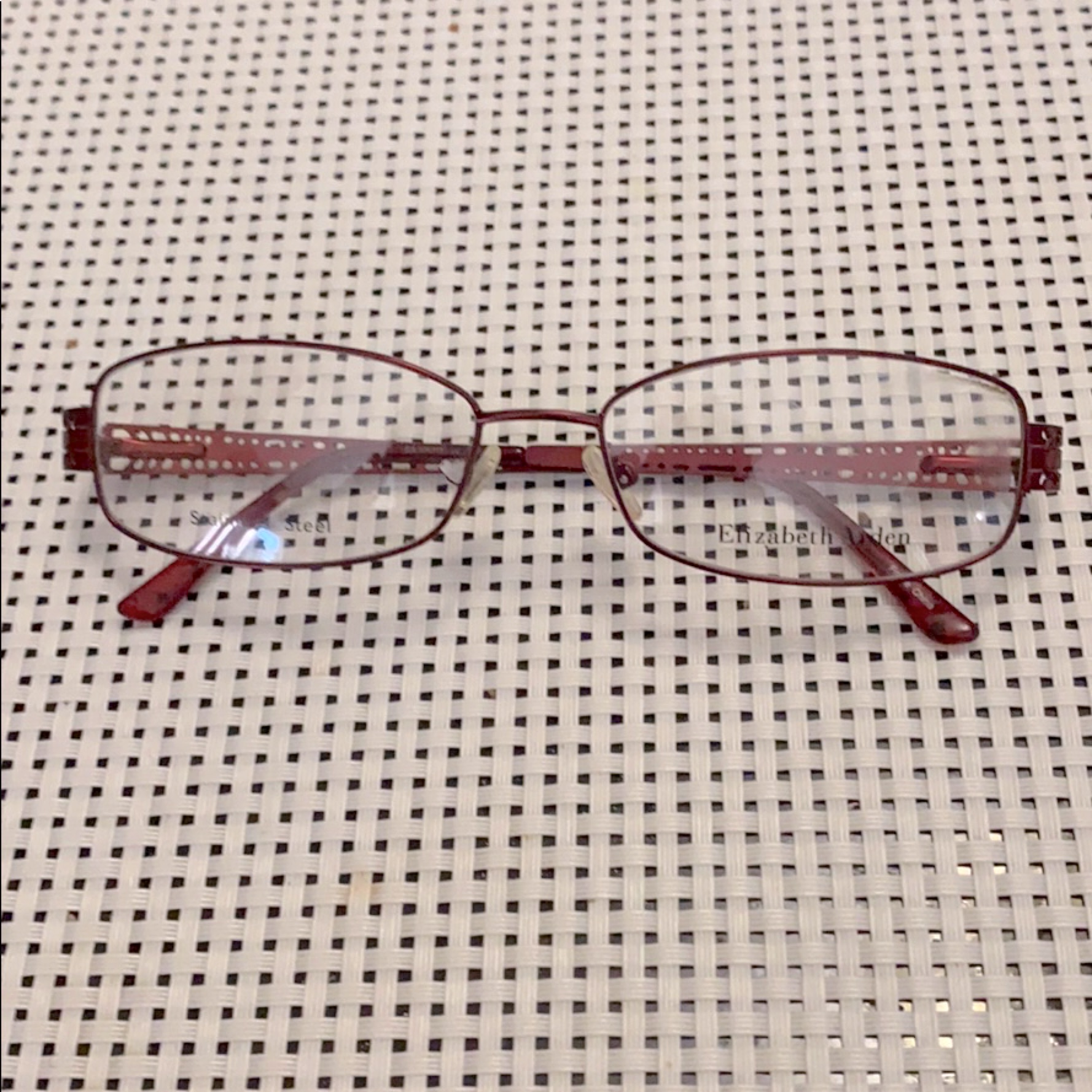 Elizabeth Arden Woman Frame